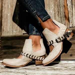 Freebird by Steven Booties